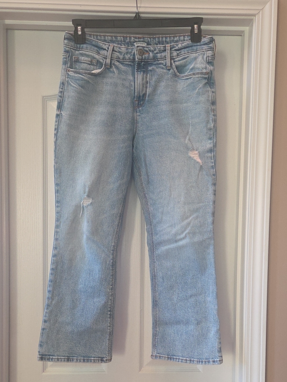 Old Navy High Rise  Ankle Straight-Leg Distressed Jeans With Flare (Subtle)